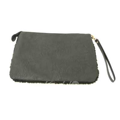 樂天海外銷售 美青年團結(jié)箭頭皮革與ボアクラッチ袋黑色款